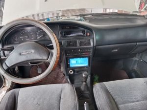 Toyota Corolla 1988 - Màu trắng