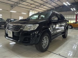 Toyota Hilux 2012 - Màu đen, nhập khẩu số sàn giá hữu nghị