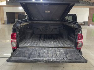 Toyota Hilux 2012 - Màu đen, nhập khẩu số sàn giá hữu nghị