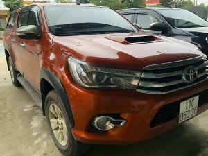 Toyota Hilux 2015 - Màu đỏ, xe nhập giá cạnh tranh