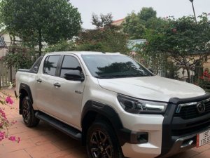 Toyota Hilux 2021 - Màu trắng, nhập khẩu, giá 970tr