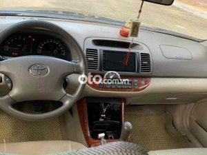 Toyota Camry 2005 - Màu đen, 268tr