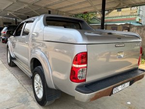 Toyota Hilux 2014 - Màu bạc, nhập khẩu nguyên chiếc