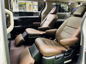 Toyota Sienna 2015 - Màu trắng, nhập khẩu