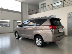 Toyota Innova 2019 - Màu xám, giá 629tr