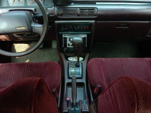 Toyota Camry 1985 - Màu đỏ số tự động, 58 triệu