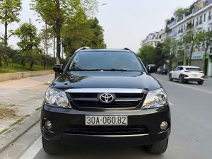Toyota Fortuner 2006 - Màu đen, nhập khẩu Thái, giá 315tr