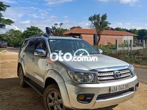 Toyota Fortuner 2009 - Màu bạc, 365tr