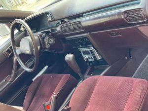 Toyota Camry 1985 - Màu đỏ số tự động, 58 triệu