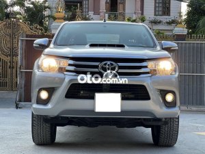 Toyota Hilux 2015 - Số sàn 2 cầu