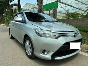 Toyota Vios 2015 - Xe màu bạc