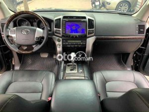 Toyota Land Cruiser 2012 - Màu đen, nhập khẩu nguyên chiếc