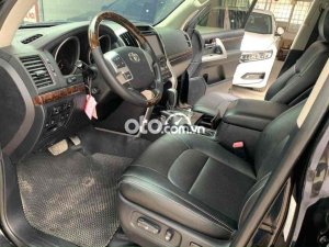 Toyota Land Cruiser 2012 - Màu đen, nhập khẩu nguyên chiếc