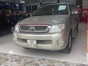 Toyota Hilux 2009 - Màu bạc, nhập khẩu nguyên chiếc