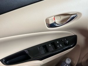 Toyota Yaris 2018 - Cần bán gấp xe đăng ký lần đầu 2019 nhập khẩu, biển số đẹp