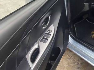 Toyota Yaris 2014 - Màu xanh lam, xe nhập, giá cực tốt