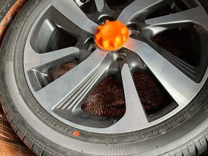 Toyota Yaris 2018 - Cần bán gấp xe đăng ký lần đầu 2019 nhập khẩu, biển số đẹp