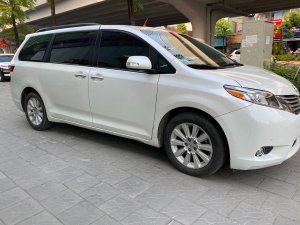 Toyota Sienna 2015 - Màu trắng, nhập khẩu