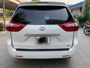 Toyota Sienna 2015 - Màu trắng, nhập khẩu