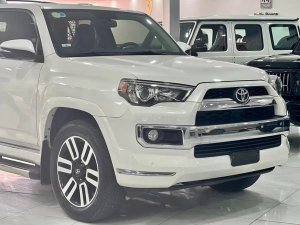 Toyota 4 Runner 2015 - Màu trắng, xe nhập