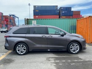 Toyota Sienna 2022 - Xe Mỹ