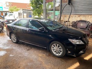 Toyota Camry 2013 - Màu đen, 603tr