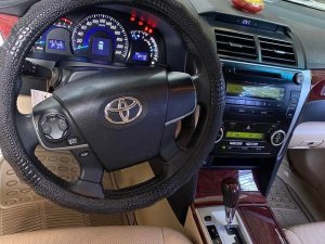 Toyota Camry 2013 - Màu đen, 603tr