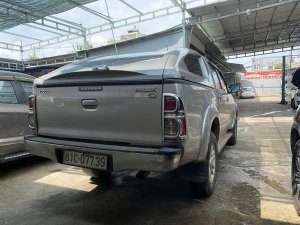 Toyota Hilux 2015 - Màu bạc, nhập khẩu nguyên chiếc số sàn