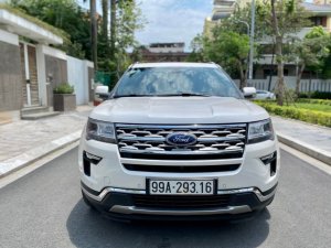 Toyota Hilux 2021 - Màu bạc, nhập khẩu, giá 745tr