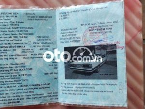 Toyota Camry 1980 - Màu trắng, nhập khẩu nguyên chiếc xe gia đình