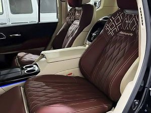 Toyota Land Cruiser 2022 - Màu đen, nhập khẩu nguyên chiếc