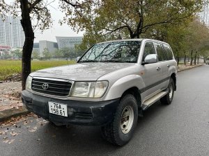 Toyota Land Cruiser 2000 - Màu bạc, giá 399tr