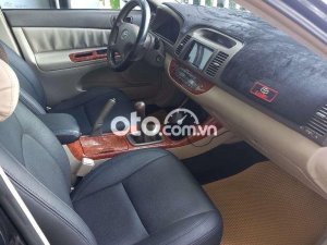 Toyota Camry 2005 - Màu đen giá hữu nghị