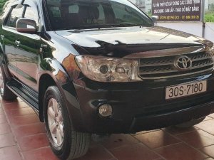 Toyota Fortuner 2009 - Xe màu đen