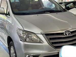 Toyota Innova 2014 - Màu bạc