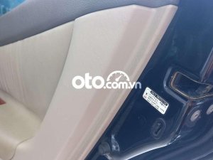 Toyota Camry 2005 - Màu đen giá hữu nghị