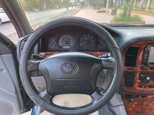 Toyota Land Cruiser 2001 - Màu đen, nhập khẩu nguyên chiếc