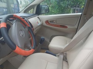 Toyota Innova 2008 - Xe màu bạc