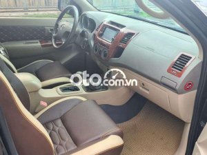 Toyota Fortuner 2008 - Màu đen, xe nhập số tự động
