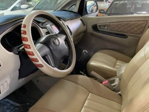 Toyota Innova 2014 - Màu bạc