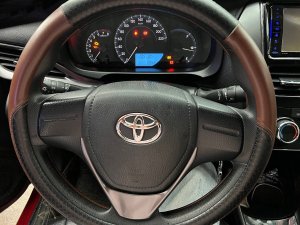Toyota Vios 2021 - Màu đỏ số sàn giá hữu nghị