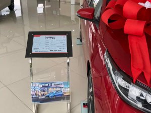 Toyota Yaris 2021 - Màu đỏ, nhập khẩu nguyên chiếc