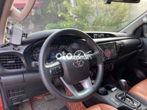 Toyota Hilux 2019 - Số tự động 1 cầu, đăng kí 2020