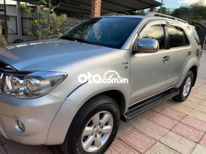Toyota Fortuner 2010 - Xe gia đình chạy