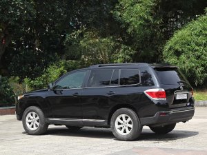 Toyota Highlander 2012 - Màu đen, nhập khẩu