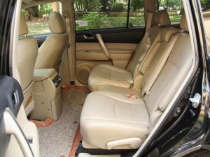 Toyota Highlander 2012 - Màu đen, nhập khẩu