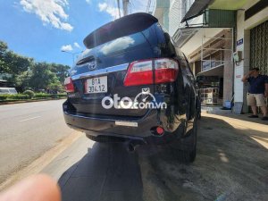 Toyota Fortuner 2009 - Màu đen số tự động, 435 triệu