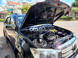 Toyota Fortuner 2009 - Màu đen số tự động, 435 triệu