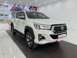 Toyota Hilux 2019 - Màu trắng, nhập khẩu