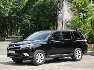 Toyota Highlander 2012 - Màu đen, nhập khẩu